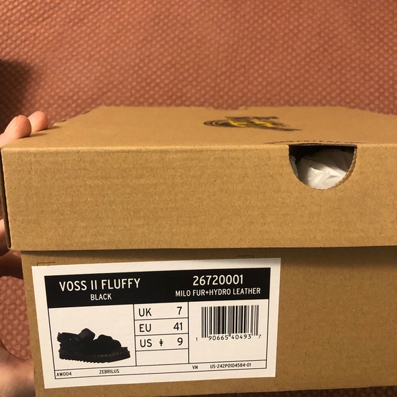 Dr Martens Voss II fluffy sandals new in box - Picture 13 of 16